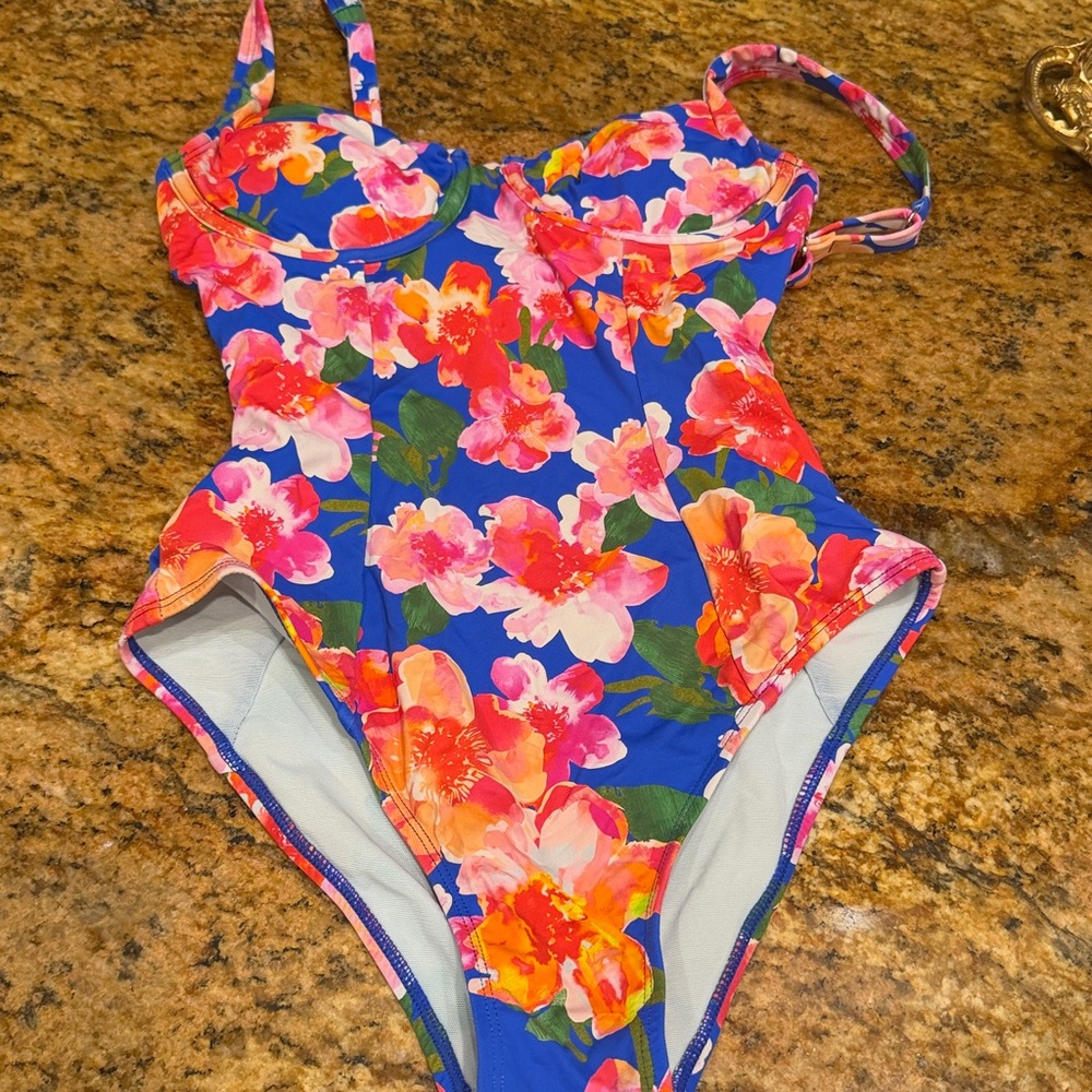 One Piece Swimsuit Tummy Control View 3
